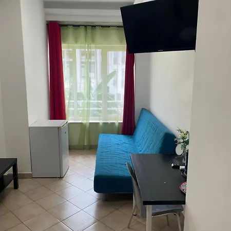 Into Vicino Al Teatro Massimo Panzió