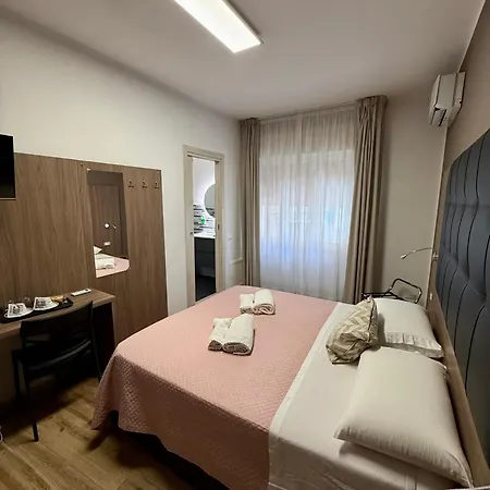 Bed & Breakfast Into 4*