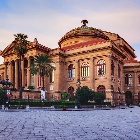 Into Vicino Al Teatro Massimo 3*