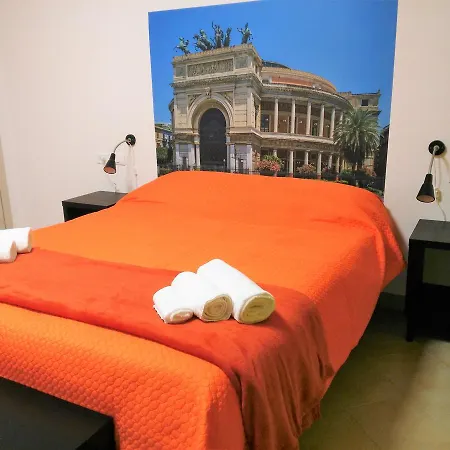 Into Vicino Al Teatro Massimo Panzió