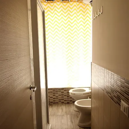 Into Vicino Al Teatro Massimo Panzió